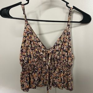 Suuuuper cute floral tank top, cropped. Only worn once, great condition